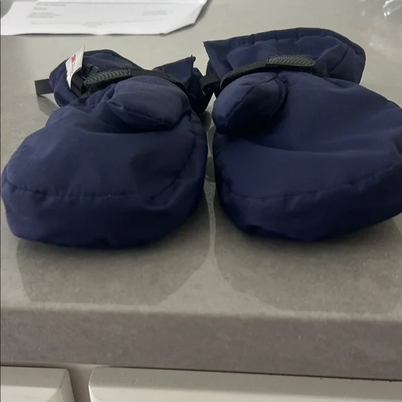 L.L. Bean Dark Blue Toddler Insulated Snow Mittens - Picture 4 of 5